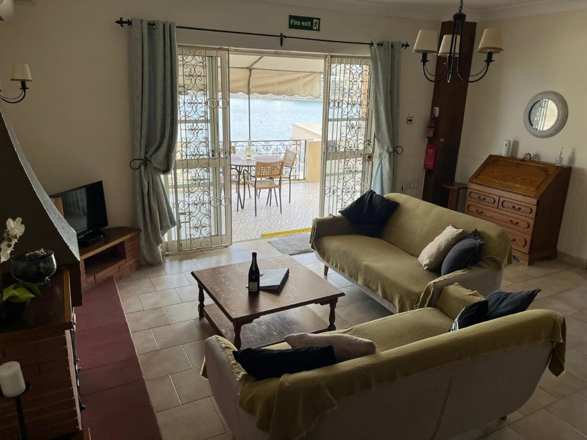 Groundfloor Apartment By The Sea, Fabulous Views St. Paul's Bay Exterior foto